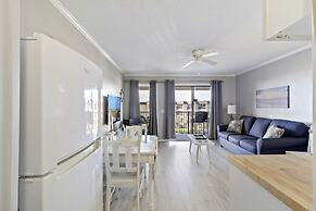 Kosta Rooca 1 Bedroom Home by RedAwning