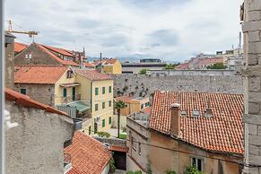 InMotion Luxury Rooms