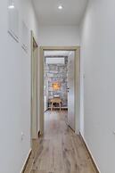 InMotion Luxury Rooms