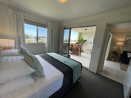 City Stadium Apartment Riverfront 38