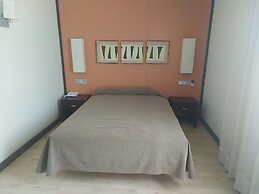 Hotel Puerta de Ocaña