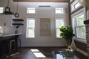 Luxury Loft Cottage In Manitou Beach