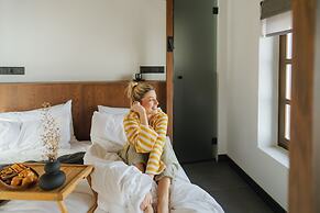 Unedo All Seasons Hotel