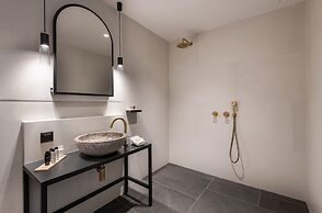 Unedo All Seasons Hotel