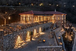 Unedo All Seasons Hotel