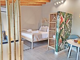 Sea & Cliff Luxury Suites byCorfuescapes