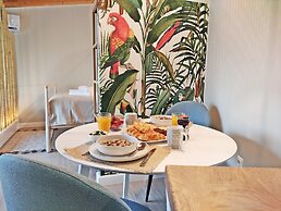 Sea & Cliff Luxury Suites byCorfuescapes