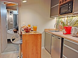 Sea & Cliff Luxury Suites byCorfuescapes