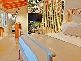 Sea & Cliff Luxury Suites byCorfuescapes