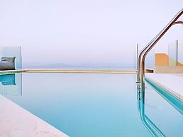 Sea & Cliff Luxury Suites byCorfuescapes