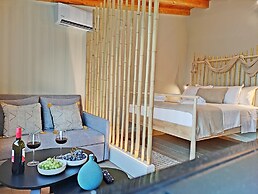 Sea & Cliff Luxury Suites byCorfuescapes