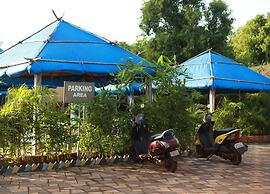 Gracias  Cafe & Resort