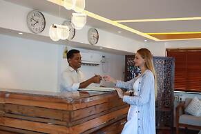 Gracias  Cafe & Resort