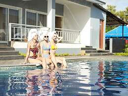 Gracias  Cafe & Resort