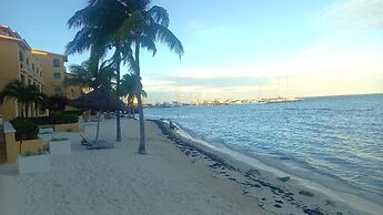 Punta Me Apartment Beach Front Hotel