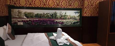 Darussalam Restaurant and Inn