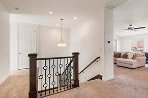 Desert Solitaire #101 6 Bedroom Townhouse