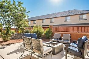 Desert Solitaire #101 6 Bedroom Townhouse