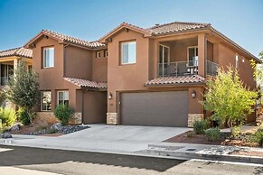 Desert Solitaire #101 6 Bedroom Townhouse