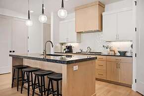 Laguna Beach 4 Bedroom Townhouse