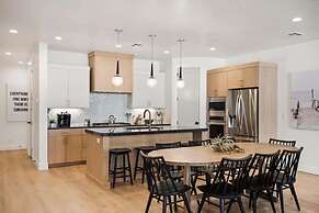 Laguna Beach 4 Bedroom Townhouse