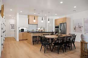 Laguna Beach 4 Bedroom Townhouse