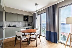 Flat With Panoramic Bosphorus View in Cihangir