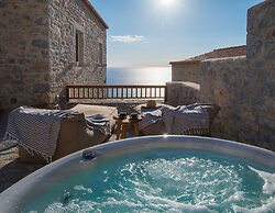 Bassa Maina Villas & Suites