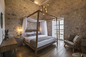 Bassa Maina Villas & Suites