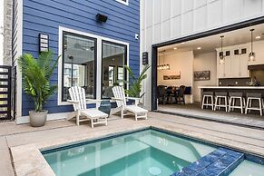 My Blue Heaven 6 Bedroom Home