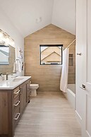 My Blue Heaven 6 Bedroom Home