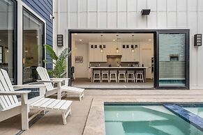 My Blue Heaven 6 Bedroom Home