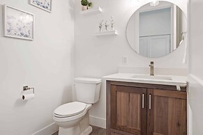 My Blue Heaven 6 Bedroom Home