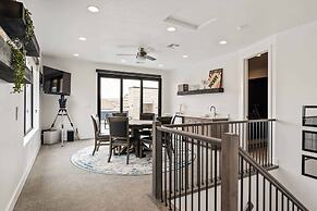 My Blue Heaven 6 Bedroom Home