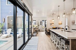 My Blue Heaven 6 Bedroom Home