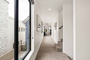 My Blue Heaven 6 Bedroom Home