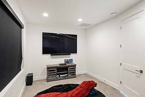 My Blue Heaven 6 Bedroom Home