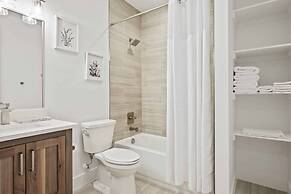 My Blue Heaven 6 Bedroom Home