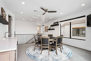 My Blue Heaven 6 Bedroom Home