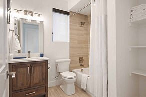 My Blue Heaven 6 Bedroom Home