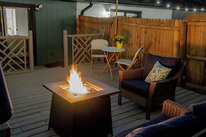 Peaceful modern and close to everything