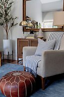 Peaceful modern and close to everything