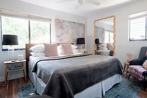 Peaceful modern and close to everything