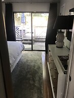 Peaceful modern and close to everything