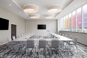 Hampton Inn & Suites Rochester Downtown