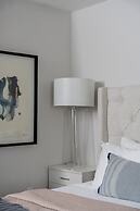 Quiet Convenient and Modern Haven