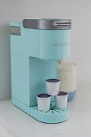 Quiet Convenient and Modern Haven