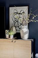 Quiet Convenient and Modern Haven