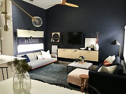 Quiet Convenient and Modern Haven