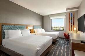 Hampton Inn & Suites San Mateo-San Francisco Airport